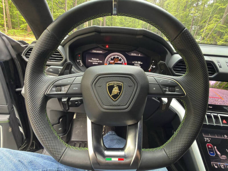 2020 Lamborghini Urus