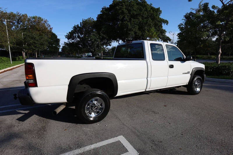 2006 GMC Sierra 2500HD Work Truck