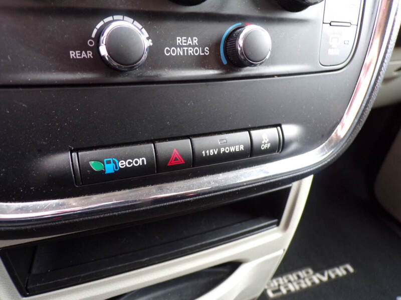2017 Dodge Grand Caravan SE