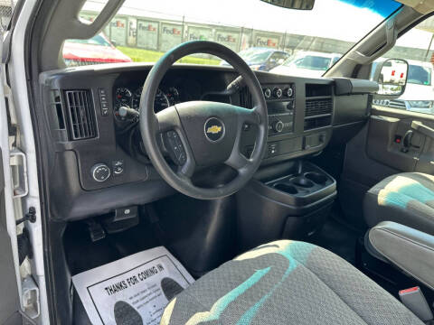 2017 Chevrolet Express 2500