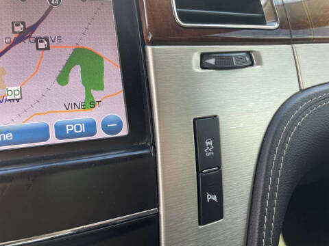 2013 Cadillac Escalade Platinum Edition