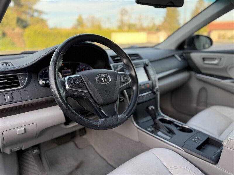 2016 Toyota Camry XLE