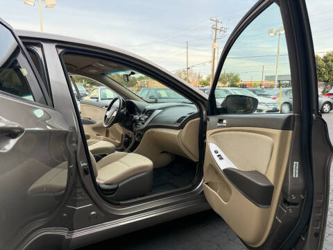 2014 Hyundai Accent GLS