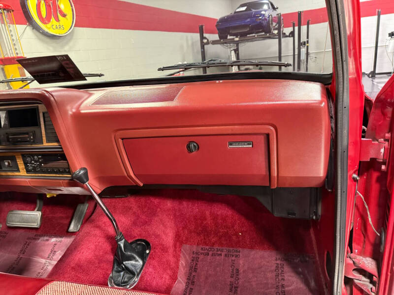 1987 Dodge RAM 100