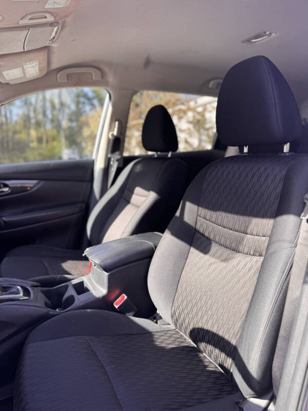 2017 Nissan Rogue S