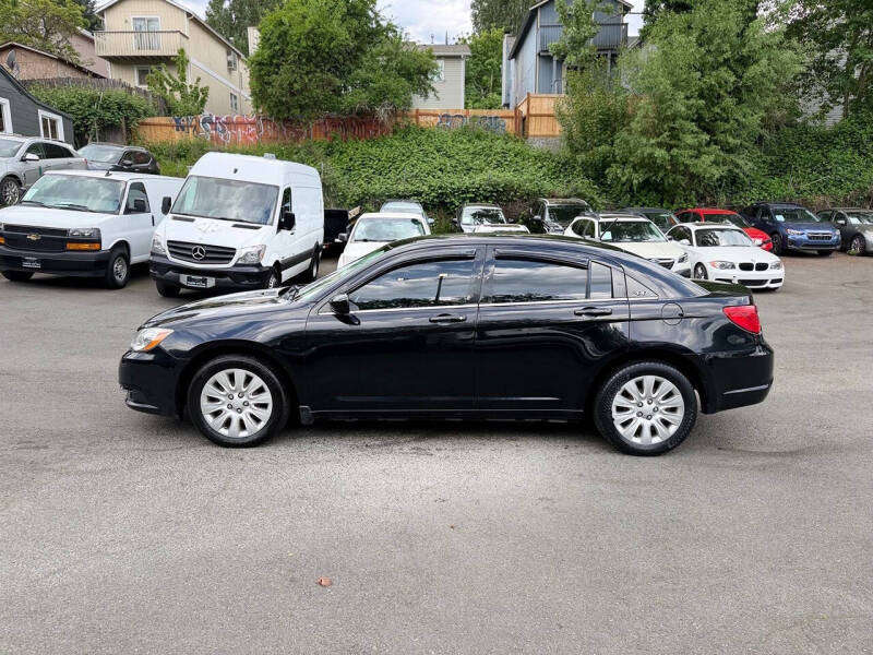 2014 Chrysler 200 LX