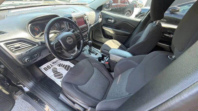 2019 Jeep Cherokee Latitude