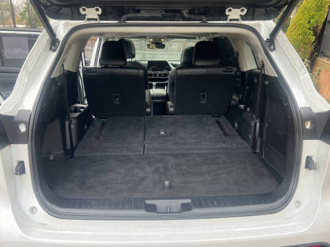 2023 Toyota Highlander XLE