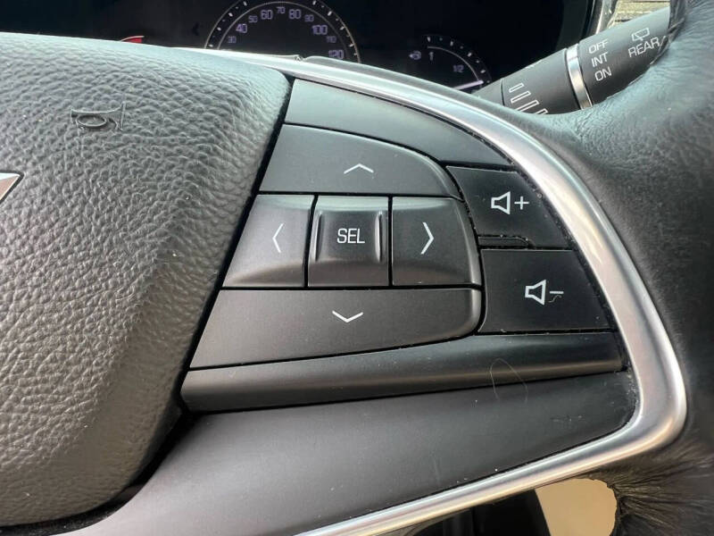 2017 Cadillac XT5 Luxury