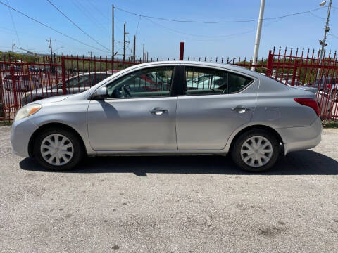 2013 Nissan Versa