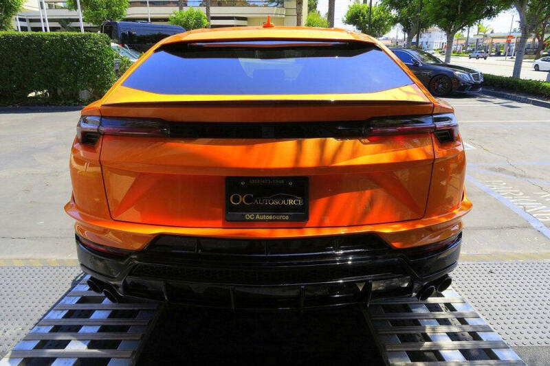 2024 Lamborghini Urus S