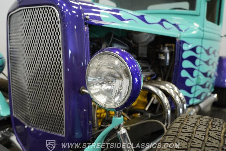1932 Ford F-100