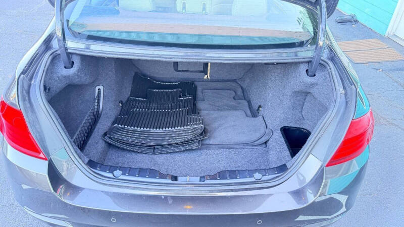 2016 BMW 5 Series 528i