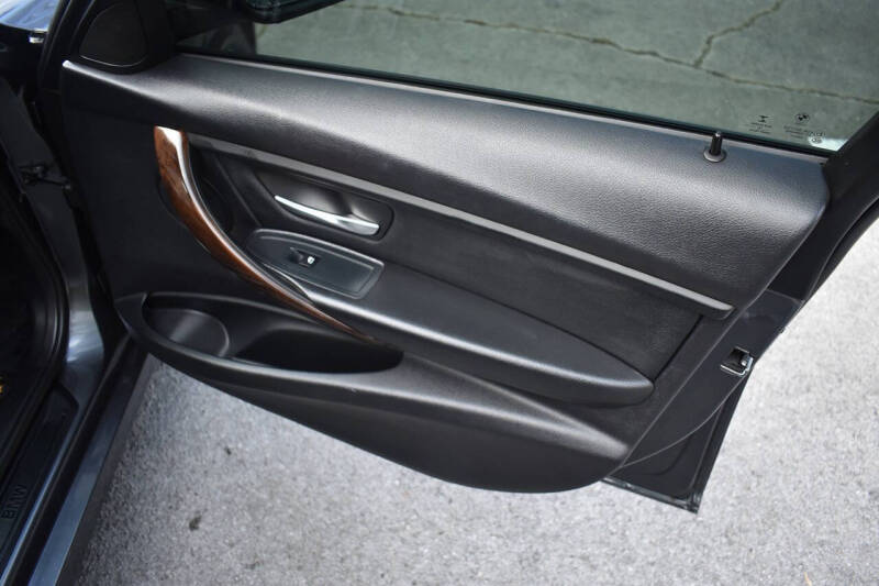 2015 BMW 3 Series 320i xDrive