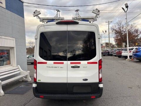 2019 Ford Transit 150 XLT