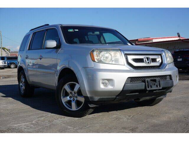 2009 Honda Pilot for sale at FREDY USED CAR SALES in Houston TX
