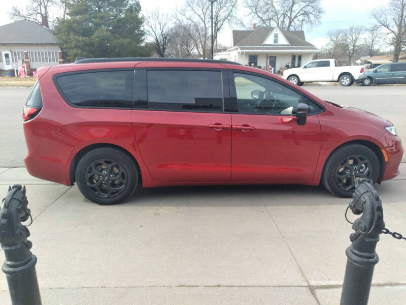 2024 Chrysler Pacifica Plug-In Hybrid Select