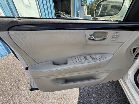 2010 Cadillac DTS Premium Collection