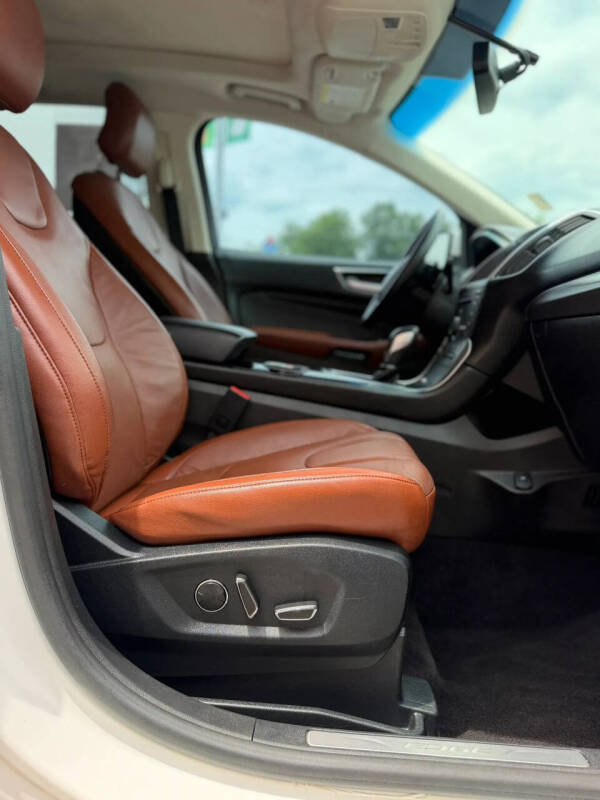 2015 Ford Edge Titanium - Photo 35