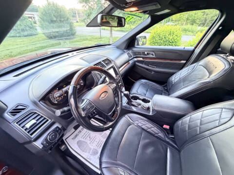2017 Ford Explorer Platinum
