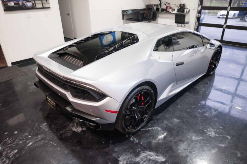 2017 Lamborghini Huracan LP 580-2