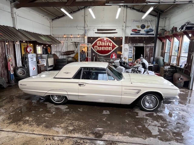 1965 Ford Thunderbird