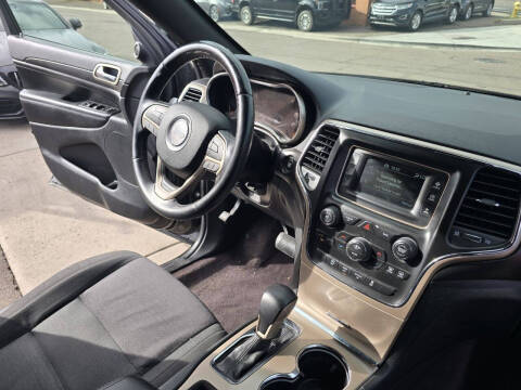 2016 Jeep Grand Cherokee Laredo