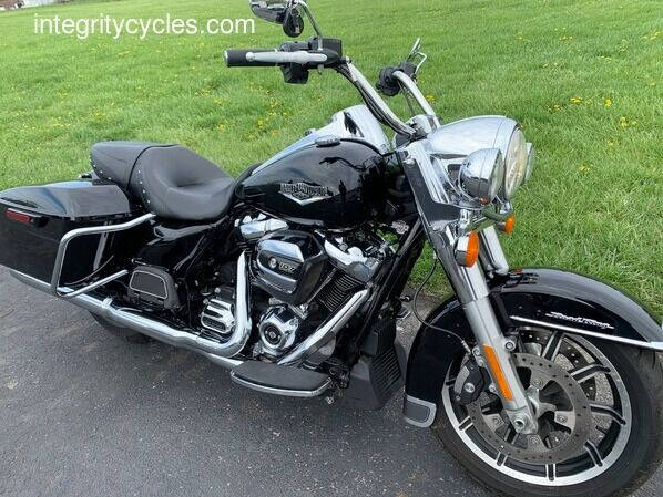 2018 harley road king for sale