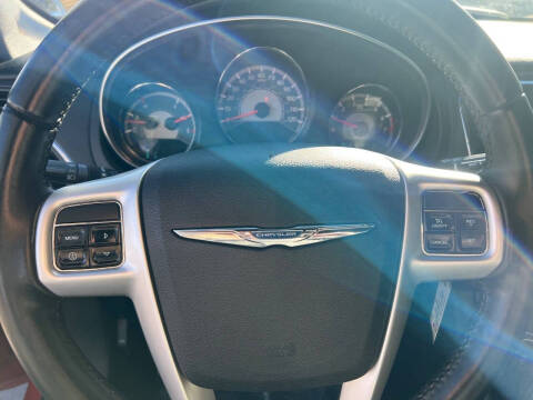 2013 Chrysler 200 Touring