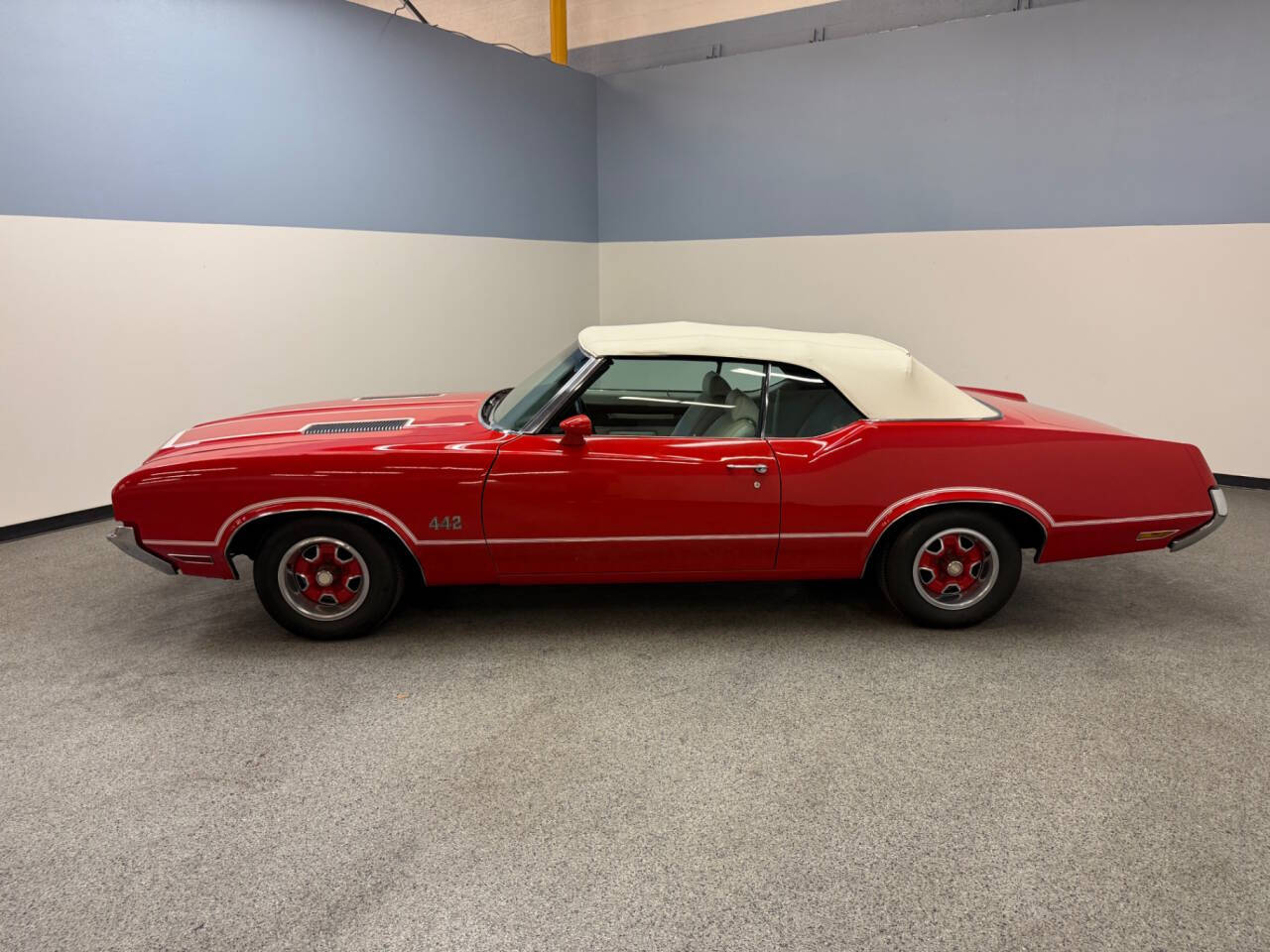 1972 Oldsmobile Cutlass Supreme 7