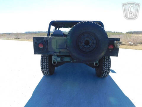 2002 AM General M1123