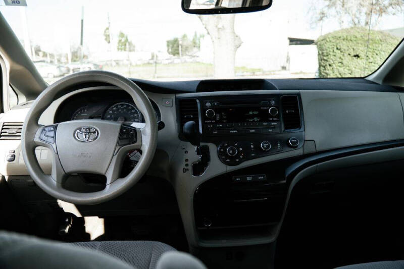2011 Toyota Sienna