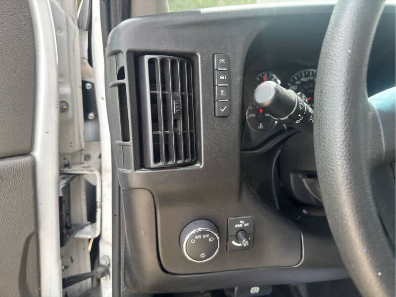 2023 GMC Savana 2500