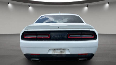 2018 Dodge Challenger SXT Plus