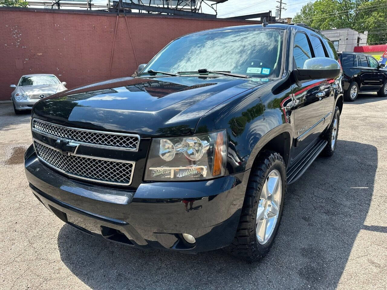 2008 Chevrolet Tahoe for sale at Kelly Auto Group in Cleveland, OH