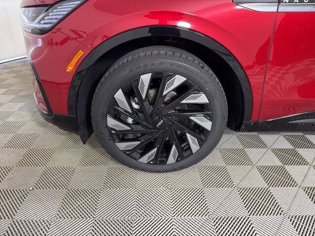 2025 Lincoln Nautilus Reserve