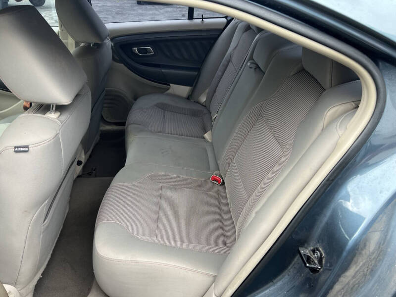 2010 Ford Taurus SEL