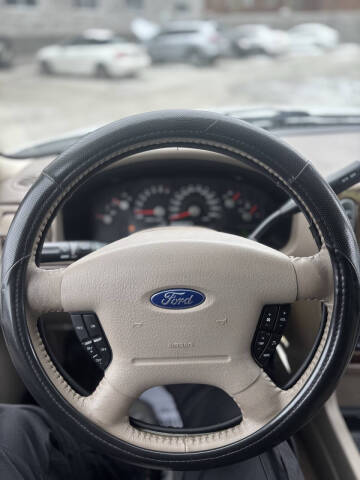 2005 Ford Explorer Eddie Bauer