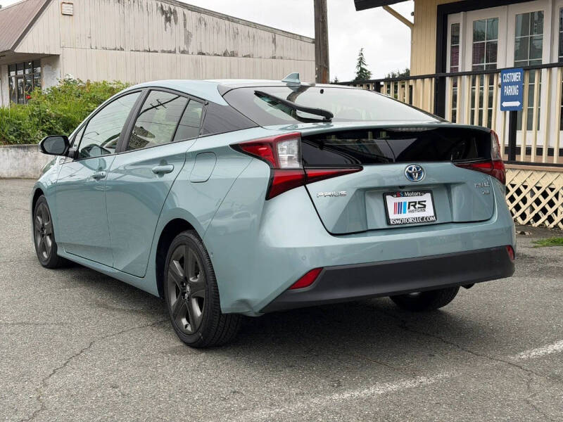 2019 Toyota Prius XLE