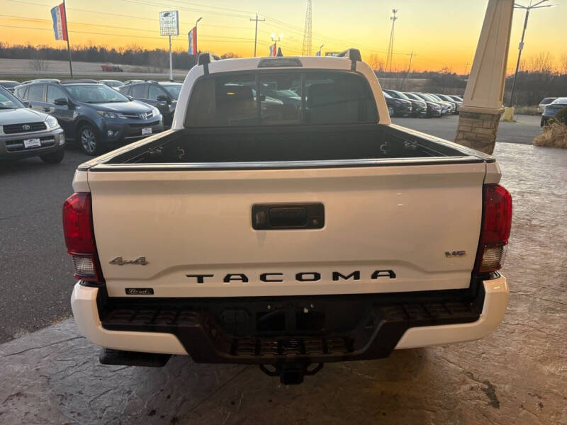 2022 Toyota Tacoma SR V6