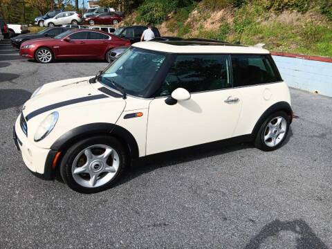 2005 MINI Cooper for sale at C'S Auto Sales - 206 Cumberland Street in Lebanon PA