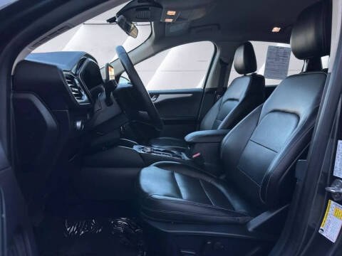 2020 Ford Escape SEL