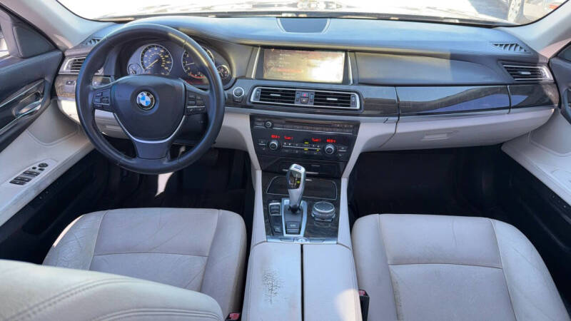2015 BMW 7 Series 740i