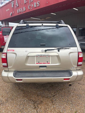 2003 Nissan Pathfinder SE