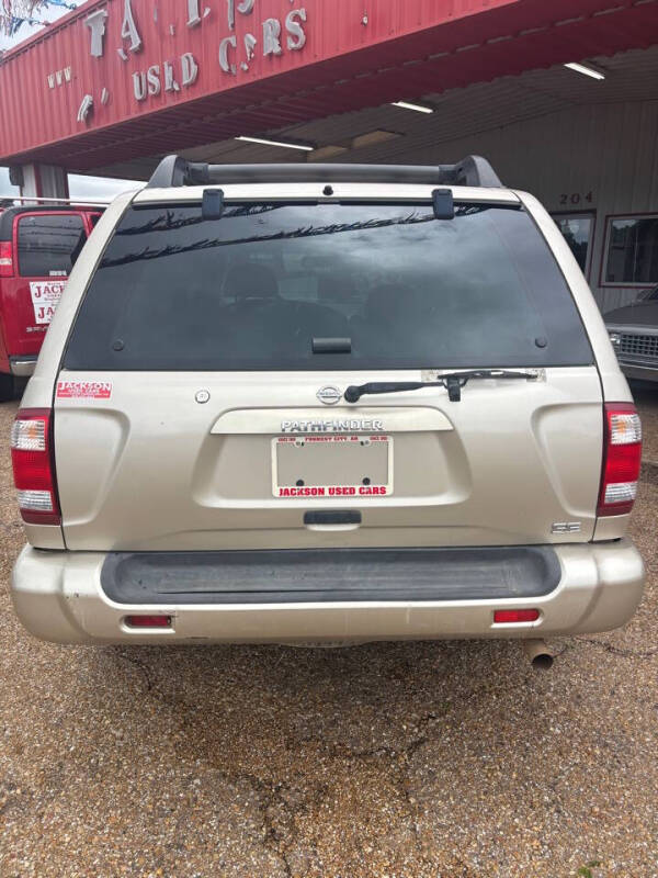 2003 Nissan Pathfinder SE