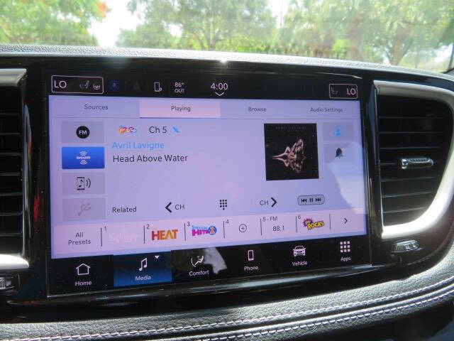 2021 Chrysler Pacifica Touring