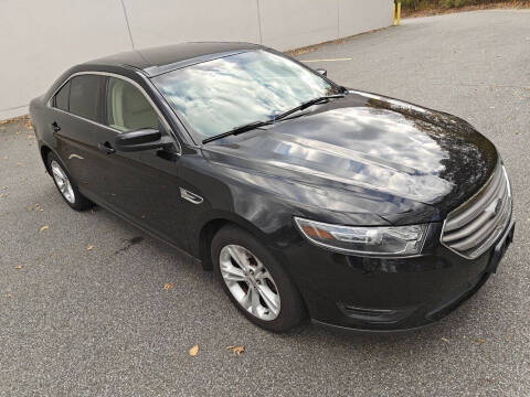 2018 Ford Taurus SEL