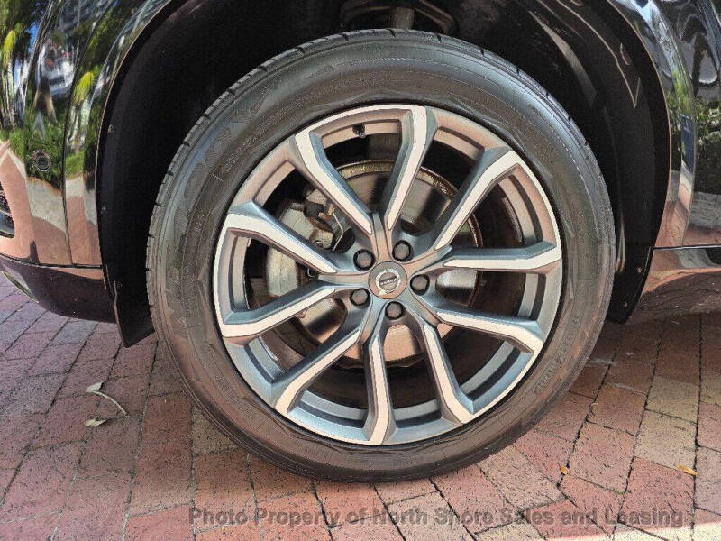 2018 Volvo XC90 T6 Momentum