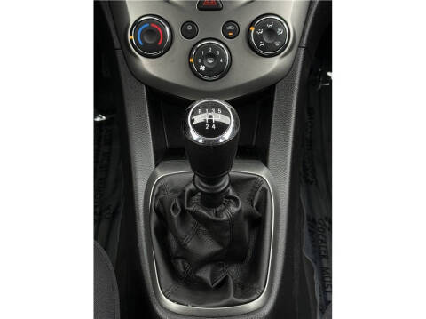 2014 Chevrolet Sonic LT Manual