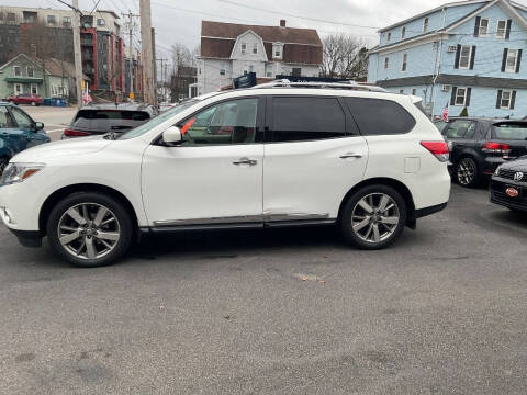 2013 Nissan Pathfinder Platinum